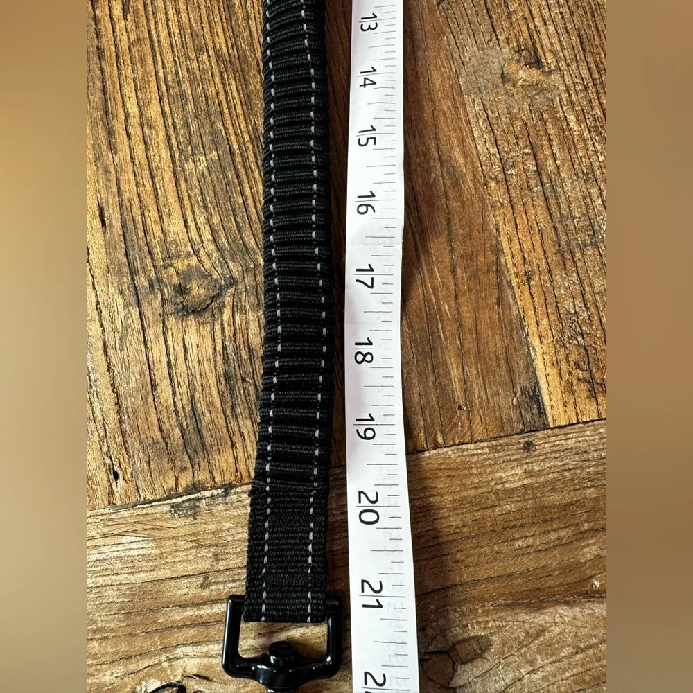 Durable Black Dog Leash with Reflective Stitching